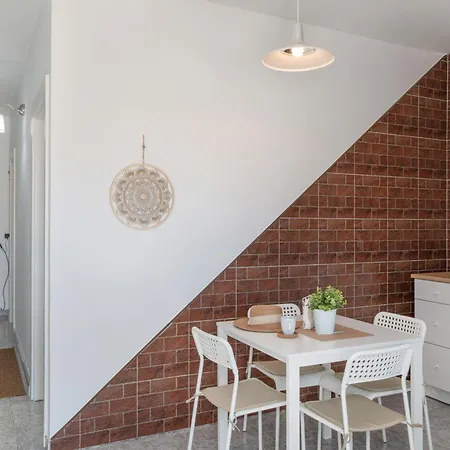 La Dehesa I شقة Uga