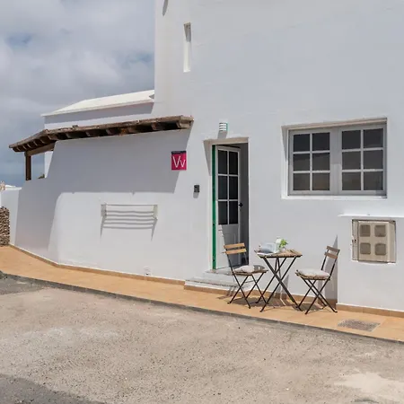 La Dehesa I *